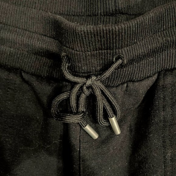 1017 ALYX 9SM Jogger Shorts    Large - Picture 4 of 6